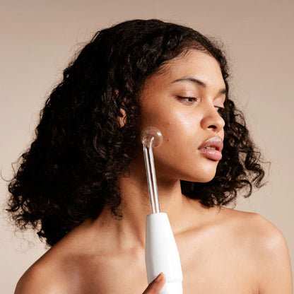 Appareil-de-massage-visage-et-cheveux-therapie