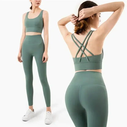 Combinaison-yoga-durable-deux-pièces-bretelles-vert
