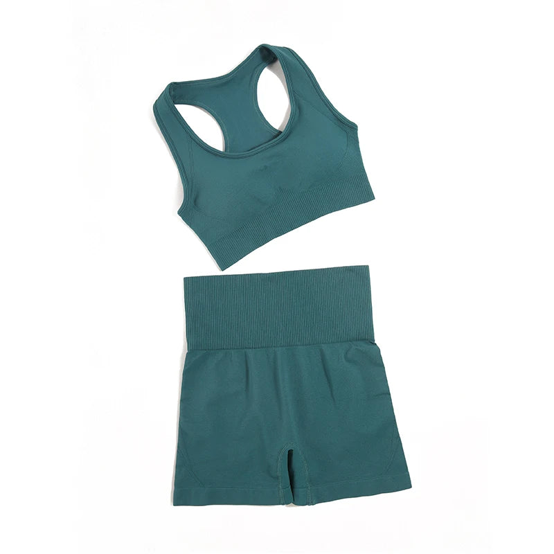 Combinaison-yoga-ensemble-sans-couture-chandail-short-vert