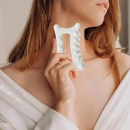 gua-sha-visage-planche-massage-blanc-détente