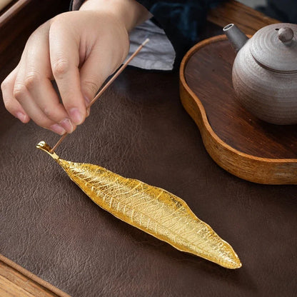 porte-encens-calme-yoga-nature-feuille-doré